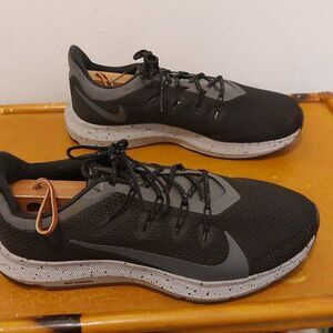 Men Nike Quest 2 Running Sneakers Size 8.5